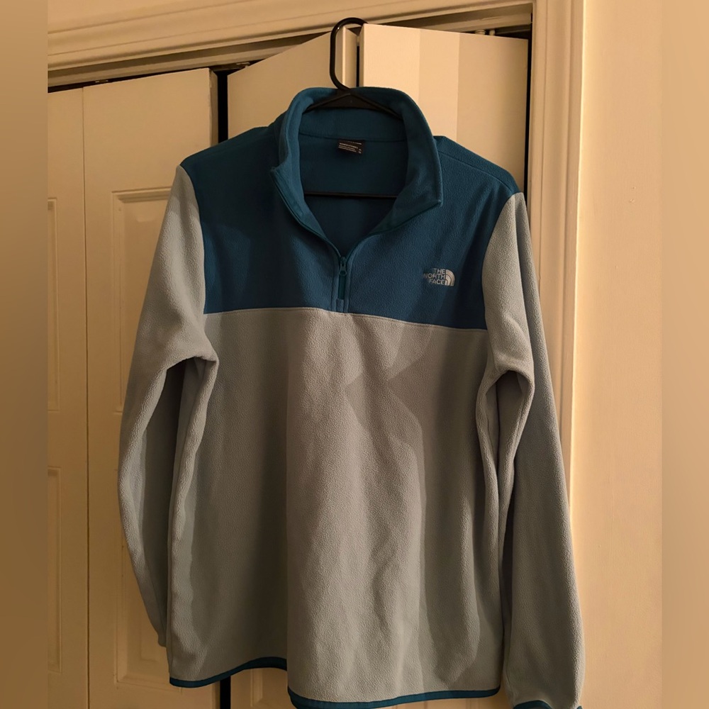 The North Face Women’s Fleece Pullover
